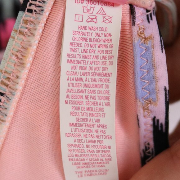 2/$20 Victoria's Secret geometric bikini top B5 - Picture 7 of 7